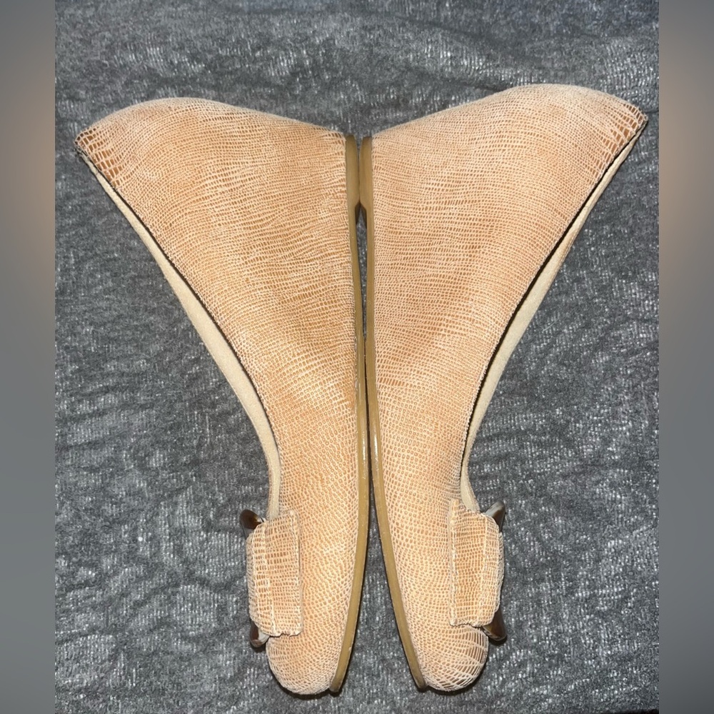 Stuart Weitzman Tan Beige Women Lizard Leather Wedge shoes sz 8.5 - Picture 5 of 13